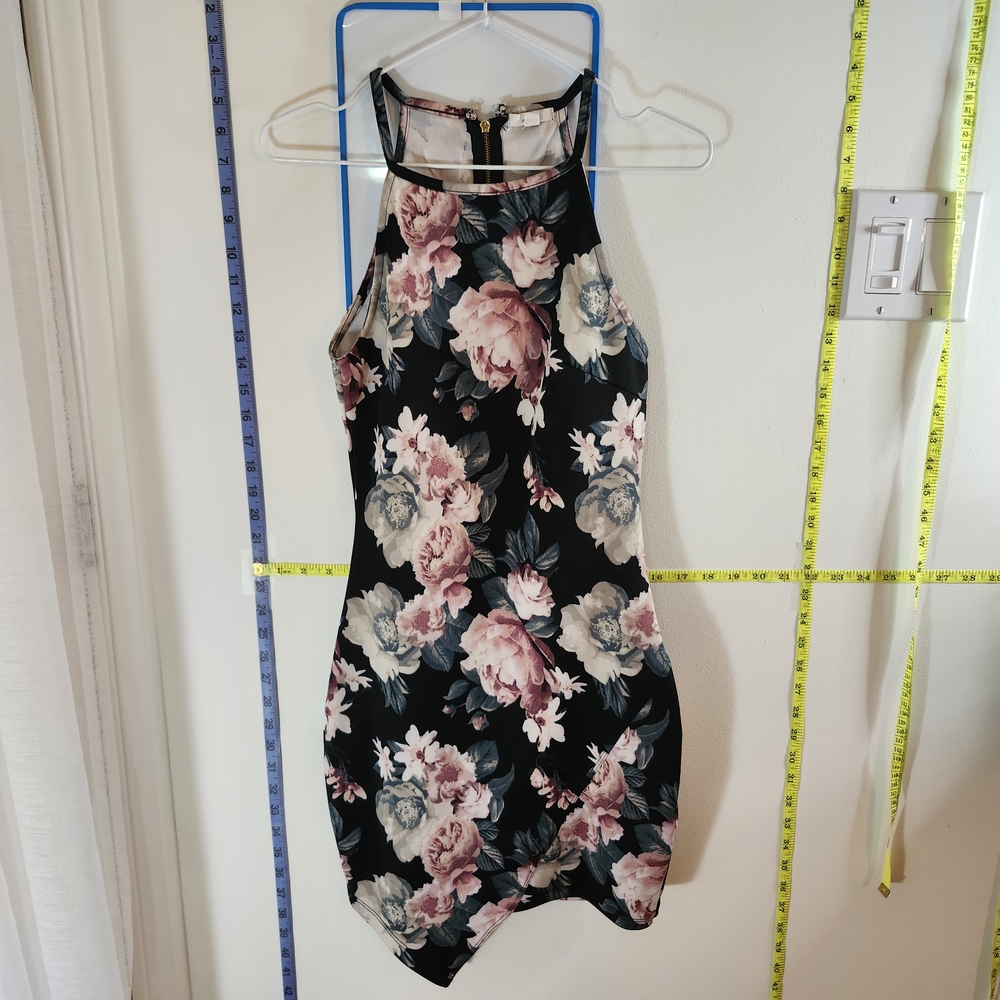 Ardene Black and Pink Floral Tight-fitting Mini Dress